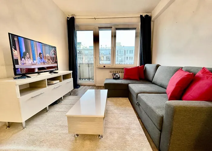 DECOR 2 metro fast WiFI 55’TV Netflix HBO cozy