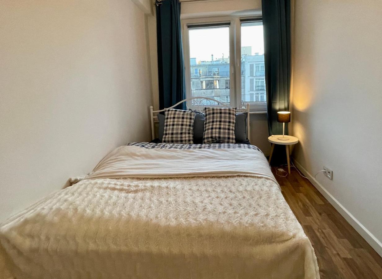 Apartament Decor 2 Metro Fast Wifi 55’tv Netflix Hbo Cozy